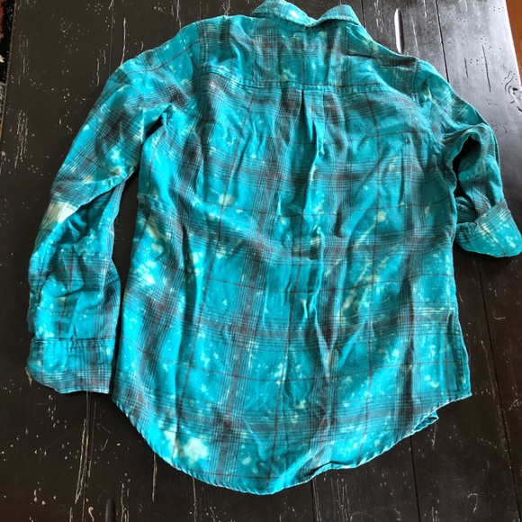 🔆HOLLISTER Flannel Button Top - Picture 5 of 7